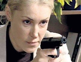 Способность к решительным действиям объединяет Машу с её героиней Полиной