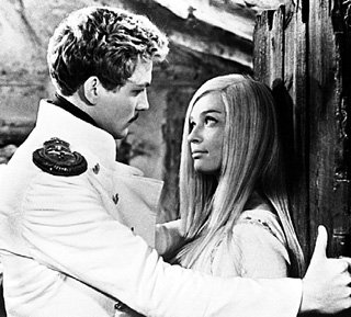 Светлана и Владимир были красивой парой не только в жизни, но и в кино (кадр из фильма «Герой нашего времени») (фото РИА Новости)